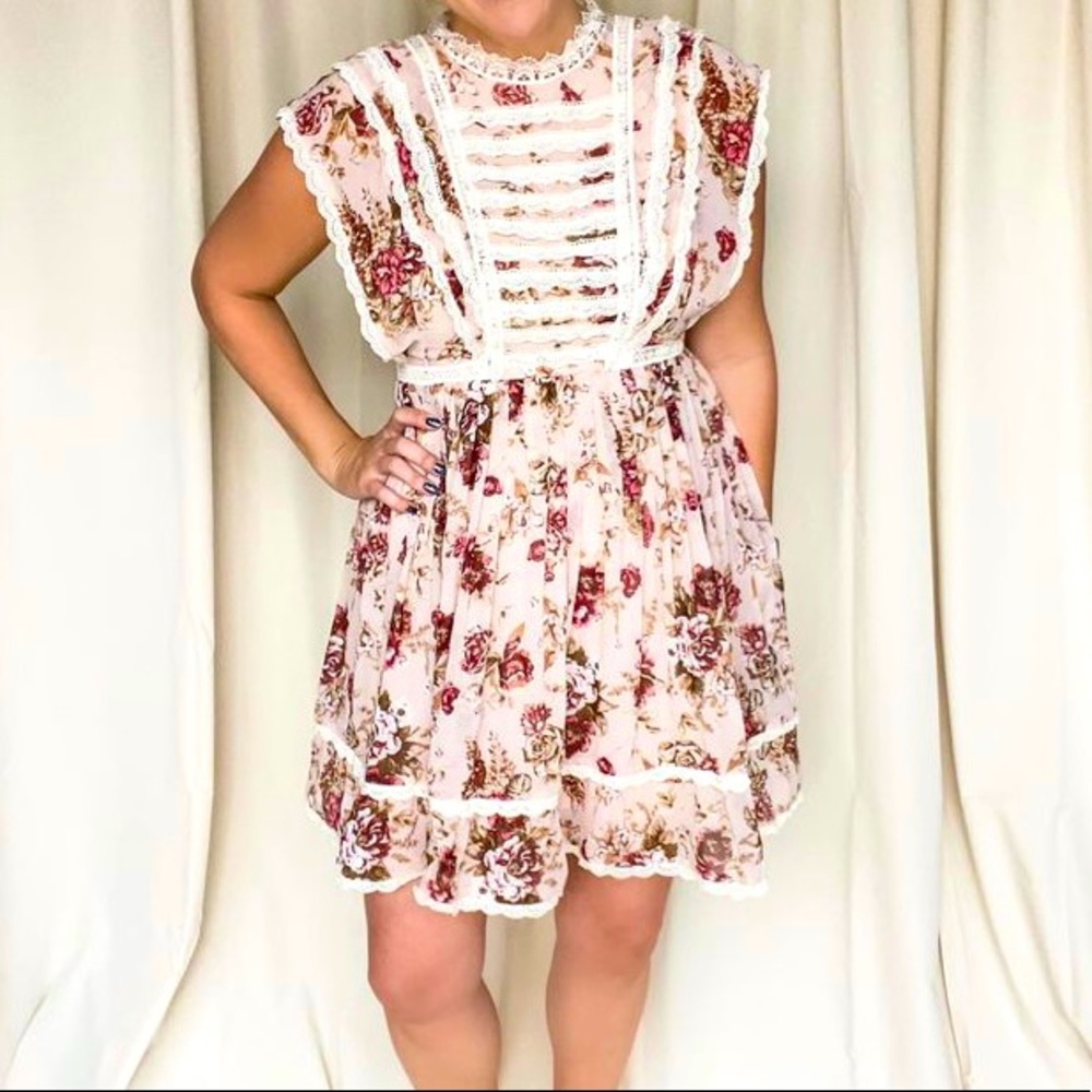 Lace trim dress